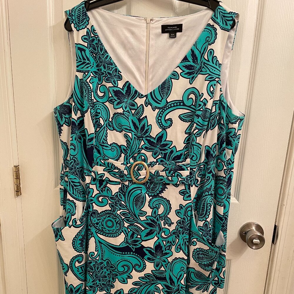 Tahari V Neck Paisley Stretch Lined Sleeveless Dress size 20W